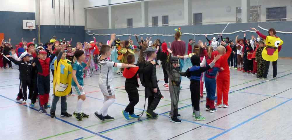 Asfall – Helau! Grundschule Eisfeld feierte Faschingsgaudi