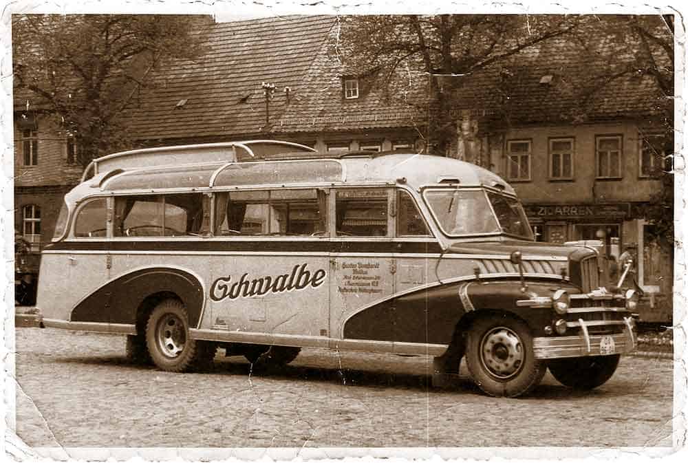 Der erste Reisebus von Gustav Domhardt aus dem Jahr 1939.