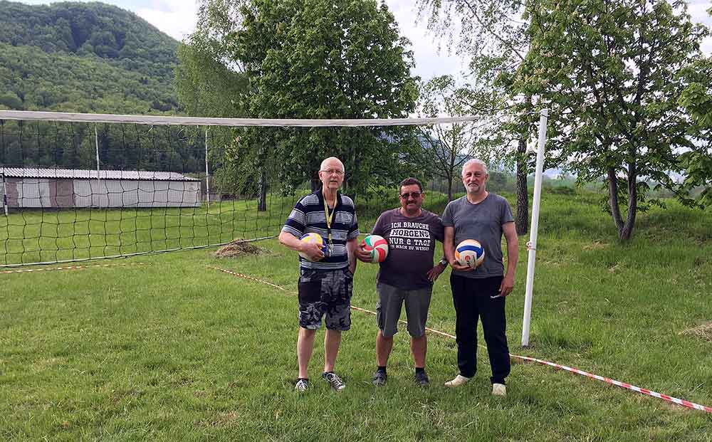 Die „Volleyball Versuchs Gruppe Grimmelshausen“ erfüllte Wahlversprechen!