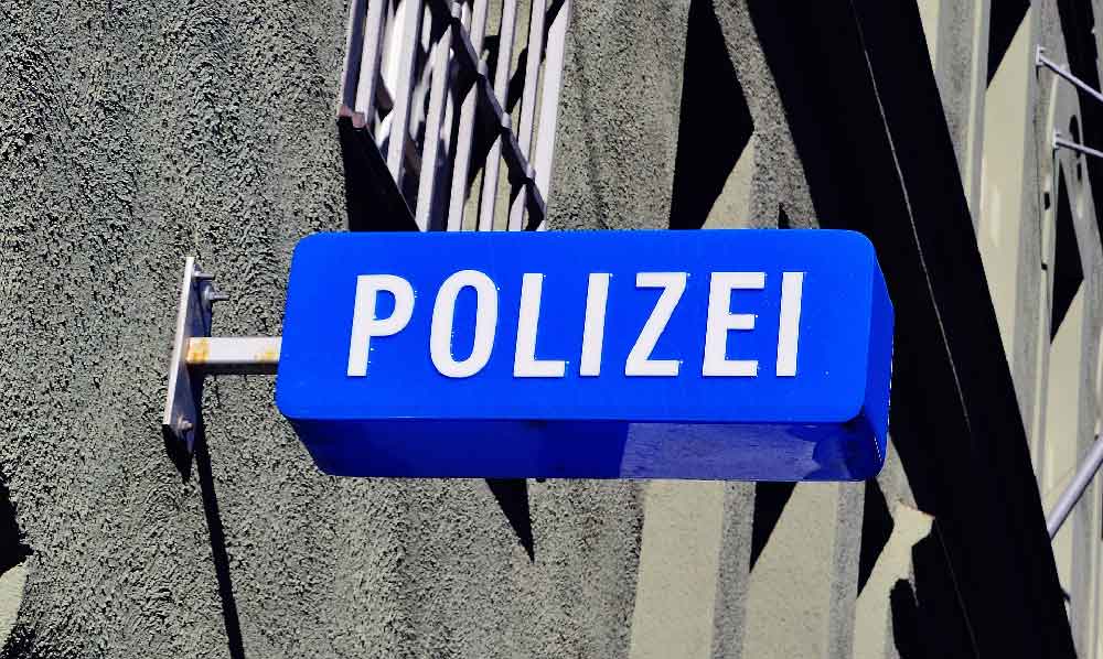 Angriff mit dem Fleischklopfer: Frau und Mann geraten aneinander