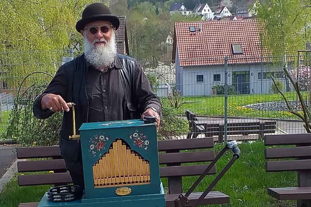 Mr. Evergreen spielt für AWO-Pflegeheime