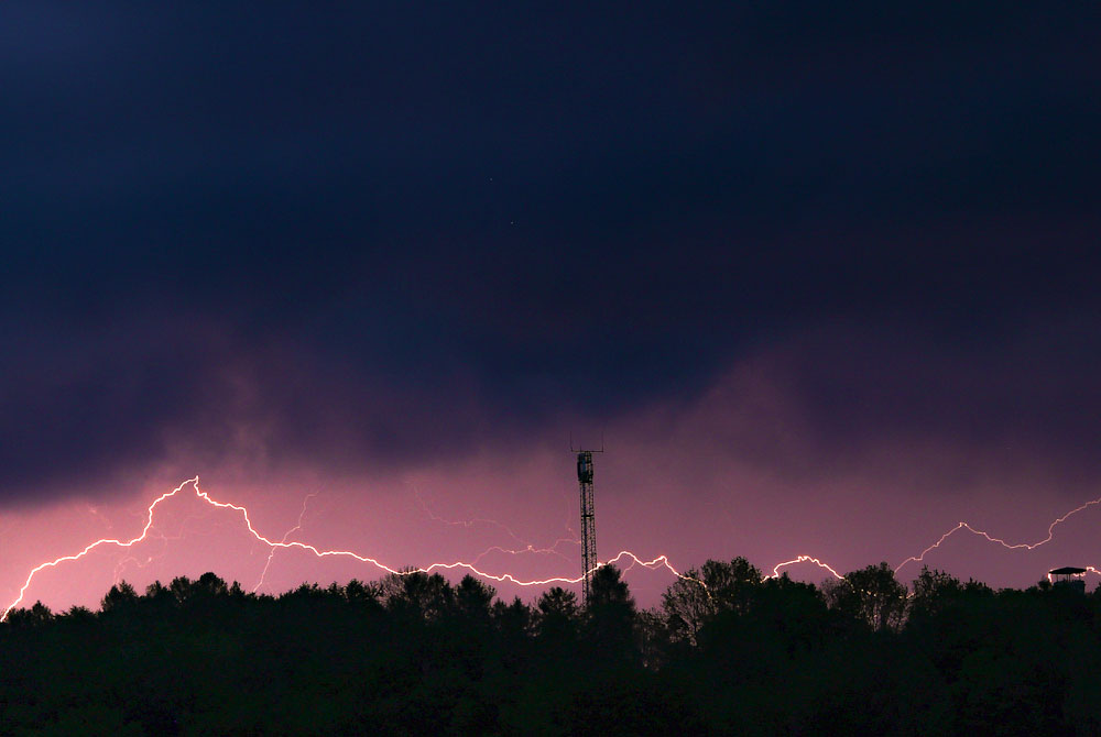 Alette Pommer: Nach einem Gewitter klart der Himmel wieder auf und die Wolken verziehen sich