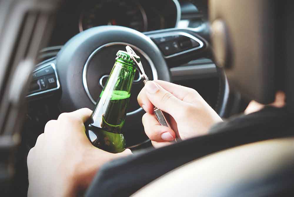 Zu schnell und Alkohol: Unfallverursacher schwer verletzt