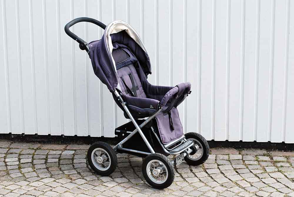 Kinderwagen geklaut und zum Verkauf angeboten